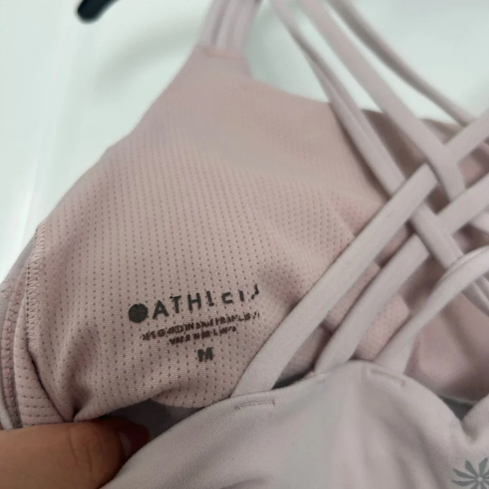 Athleta MediumHyper Focused Sports Bra Powervita Size medium athletic athleisure